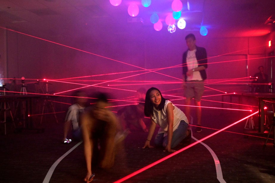  Laser maze