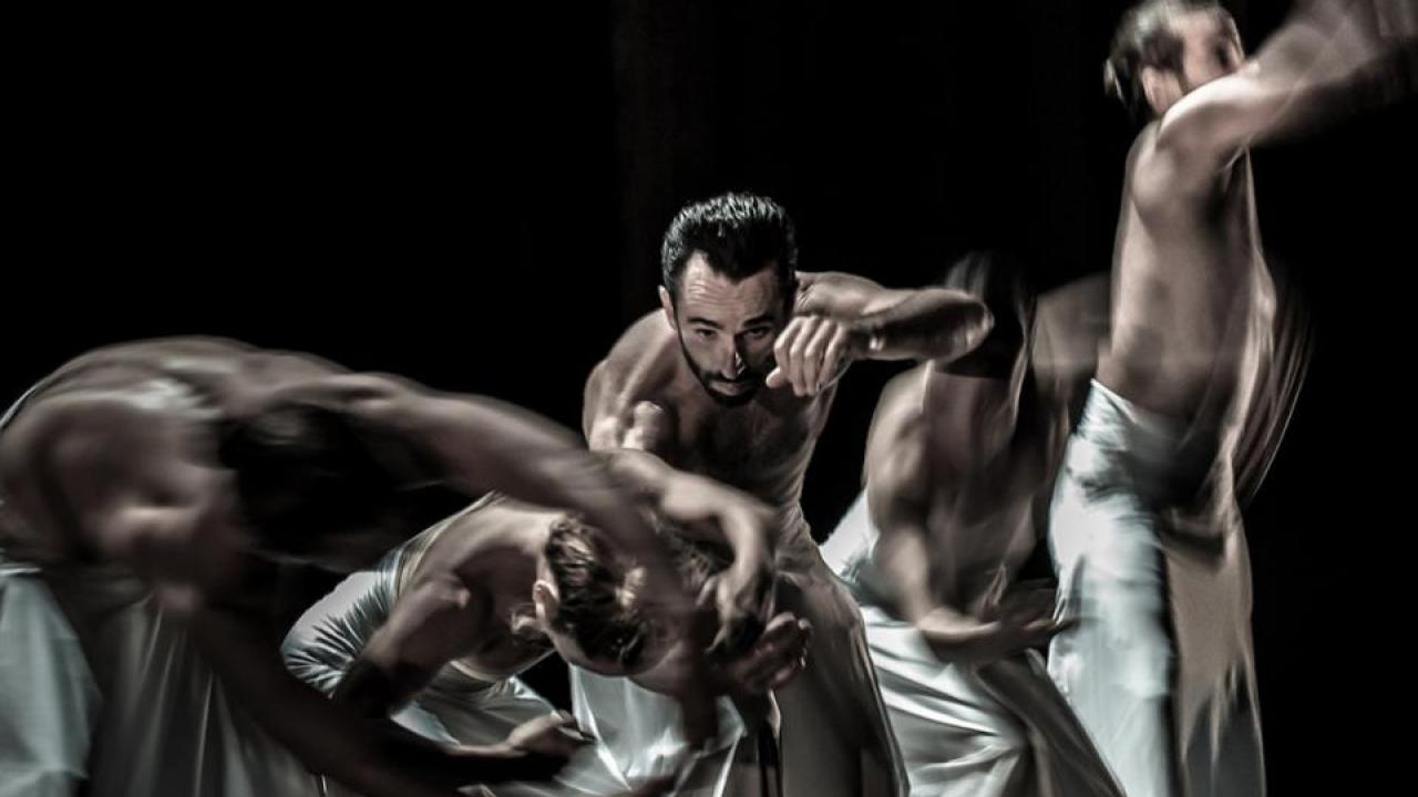 Five dancers from Company Wang Ramirez in motion.