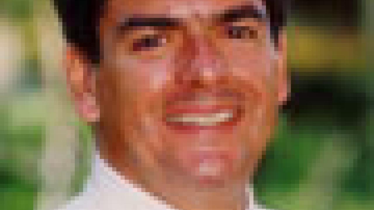 Color head shot of Enrique Lavernia.