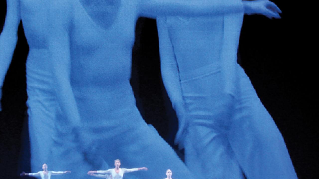 Photo: Lucinda Childs' DANCE