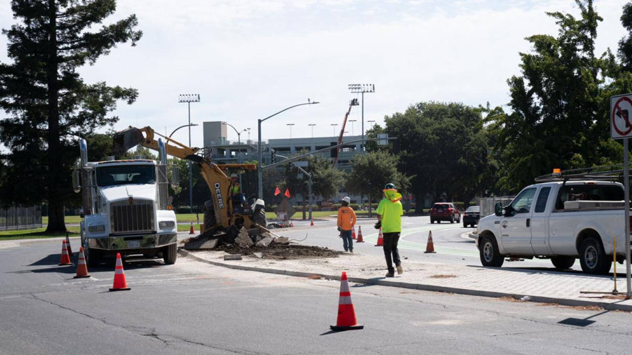 Roadwork on Hutchison Drive