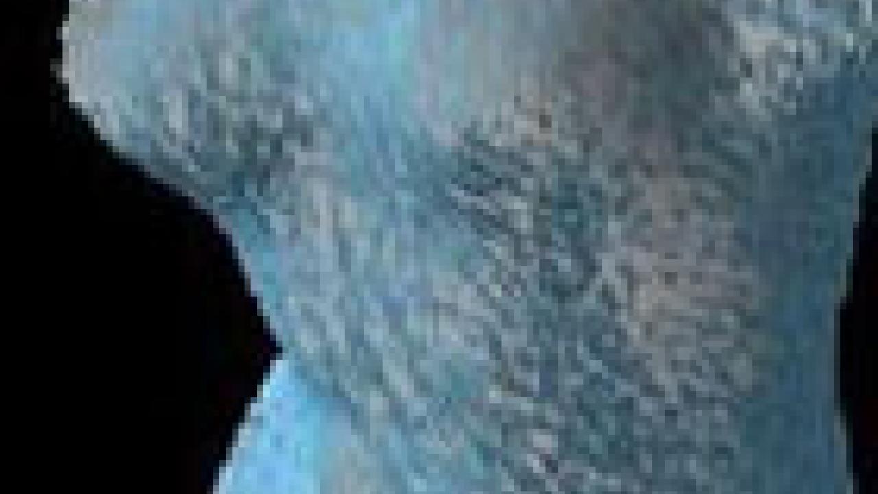 photo of statue of a torso showing movement across the surface