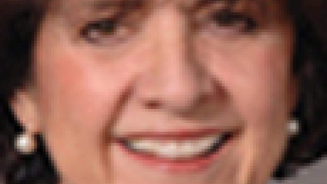 Photo: Professor Mary Lou de Leon Siantz