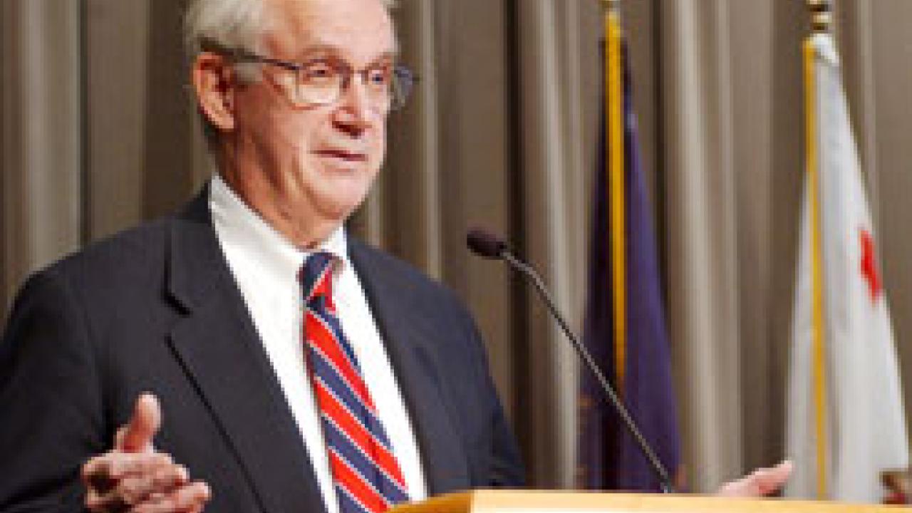 USC President Steve Sample talks about the principles behind his university&rsquo;s record-setting $2.9 billion campaign as he offers tips to UC Davis during a speech on campus Nov. 4. &ldquo;Fund raising is an art and an adventure,&rdquo; Sample says.