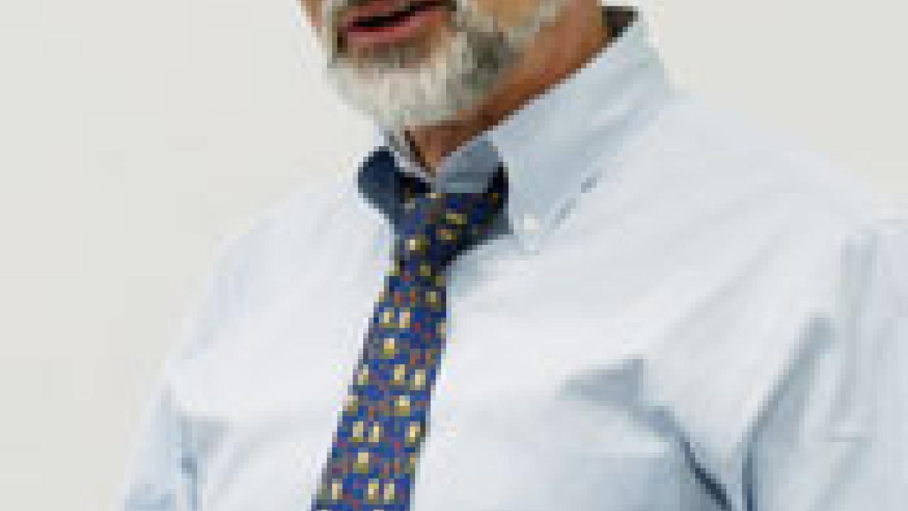 Albert Teich speaks to students about the important impacts government policy can have on research, especially since 9/11.