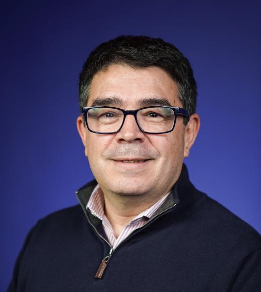 portrait of Luis Carvajal-Carmona at UC Davis