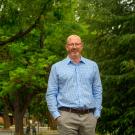 Photo of Ari Kelman.