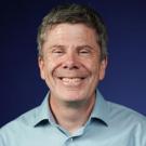 A portrait of UC Davis Cancer Researcer Simon Cherry