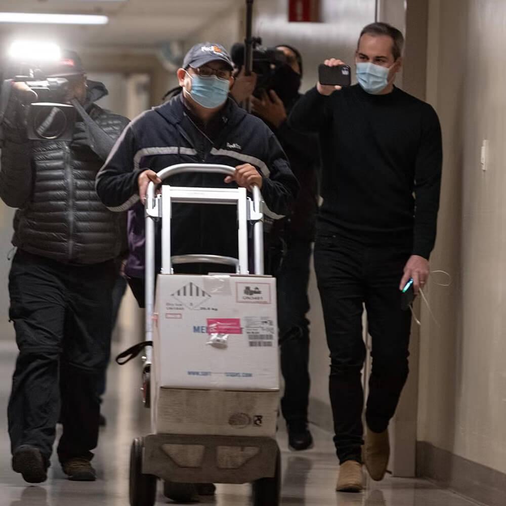 arrival of covid vaccines at hospital